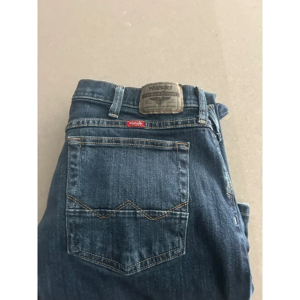 Wrangler Mens Relaxed Boot Jeans Dark Wash Size 36x30 Comfort‎ Fit